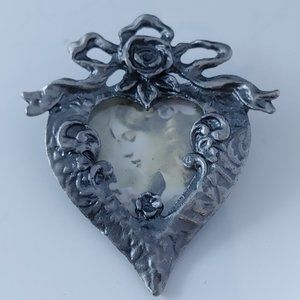 Vtg Victorian Style Heart and Roses Brooch Pewter Gray